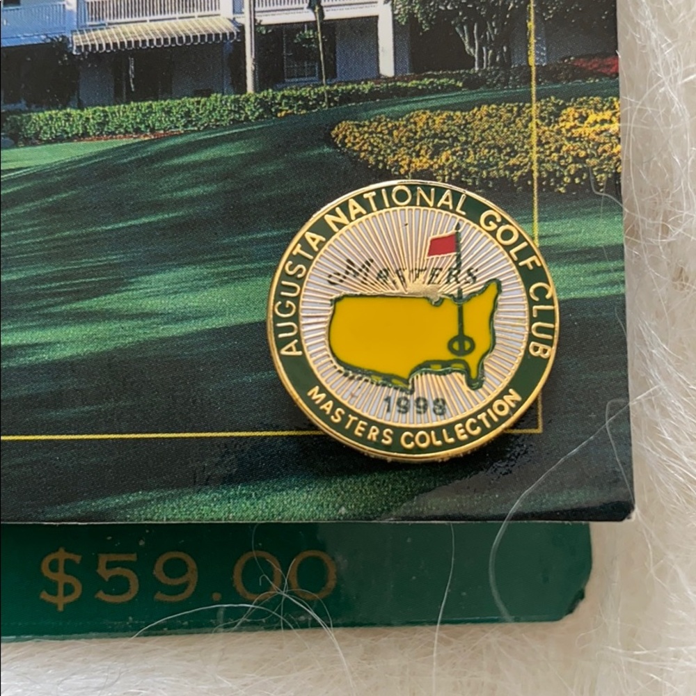 NWT Authentic Masters Collection Pin - Vintage